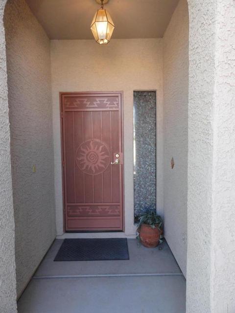 9489 E Lilly Bay Loop, Tucson, AZ 85710 photo 2
