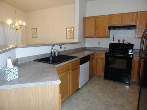 9489 E Lilly Bay Loop, Tucson, AZ 85710 photo 4