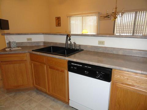 9489 E Lilly Bay Loop, Tucson, AZ 85710 photo 5