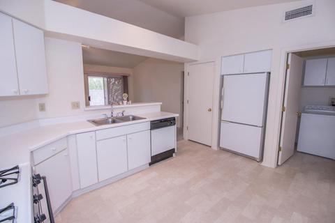 9348 N Eaglestone Loop, Tucson, AZ 85742 photo 4