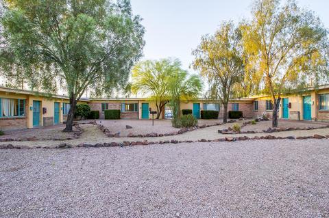 1401 E 10th St, Tucson, AZ 85719 photo 2
