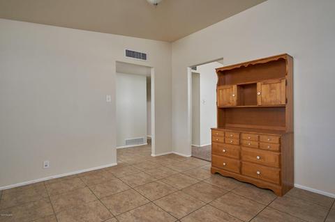 7231 Eli Dr, Tucson, AZ 85710 photo 10