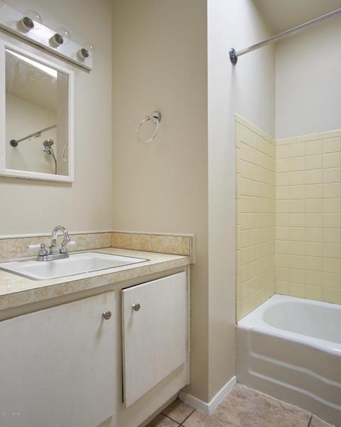 7231 Eli Dr, Tucson, AZ 85710 photo 13