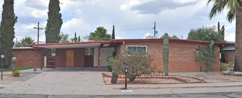 8979 E Kirkpatrick Cir, Tucson, AZ 85710 photo 4