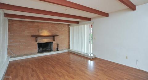 8979 E Kirkpatrick Cir, Tucson, AZ 85710 photo 6