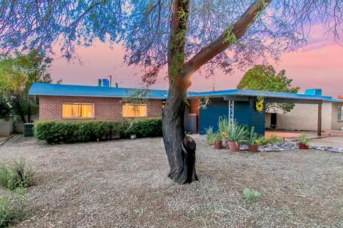 2012 E Blacklidge Dr, Tucson, AZ 85719 photo 1