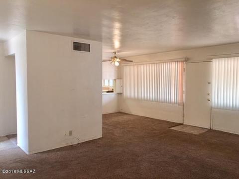5449 E 8th St, Tucson, AZ 85711 photo 2