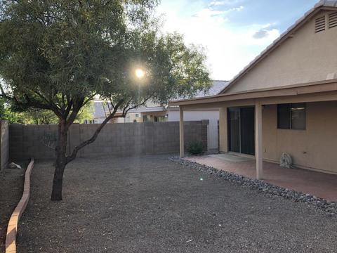 883 W Brave River Pl, Tucson, AZ 85704 photo 2