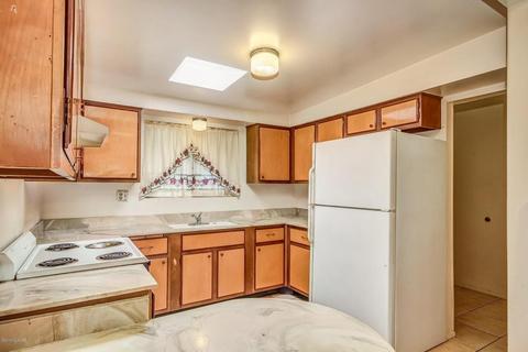 34 E Inez St, Tucson, AZ 85756 photo 4