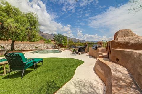 4374 E Pinnacle Ridge Pl, Tucson, AZ 85718 photo 4
