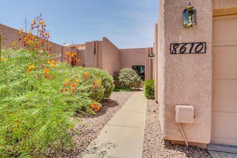 8610 E Pembrook Dr, Tucson, AZ 85715 photo 1