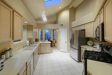 4583 E Red Mesa Dr, Tucson, AZ 85718 photo 8
