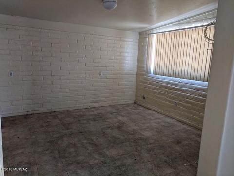 7931 E Julia Pl, Tucson, AZ 85710 photo 8