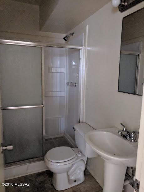 7931 E Julia Pl, Tucson, AZ 85710 photo 9