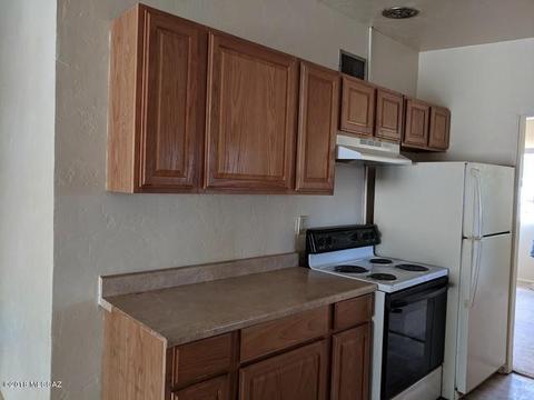 7931 E Julia Pl, Tucson, AZ 85710 photo 5