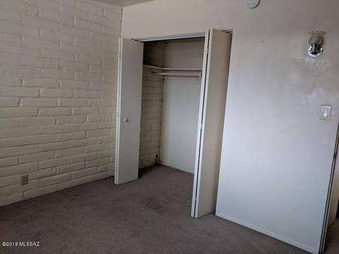 7931 E Julia Pl, Tucson, AZ 85710 photo 13