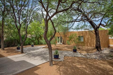 2007 E Adams St, Tucson, AZ 85719 photo 2