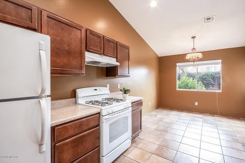 1340 E Mountain Pl, Tucson, AZ 85719 photo 6