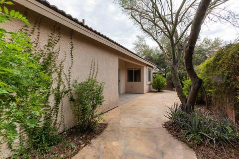 1340 E Mountain Pl, Tucson, AZ 85719 photo 18