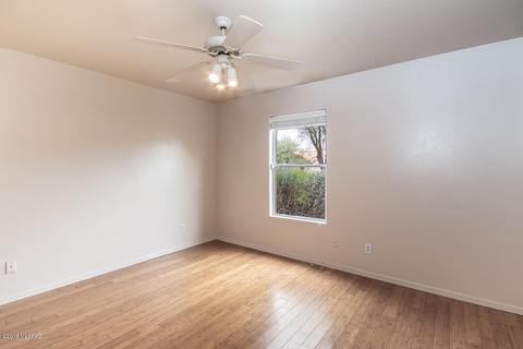 1340 E Mountain Pl, Tucson, AZ 85719 photo 9