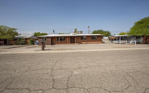 7252 E Beverly Dr, Tucson, AZ 85710 photo 2