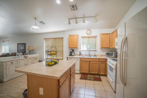 13189 E Mesquite Flat Spring Dr, Vail, AZ 85641 photo 3