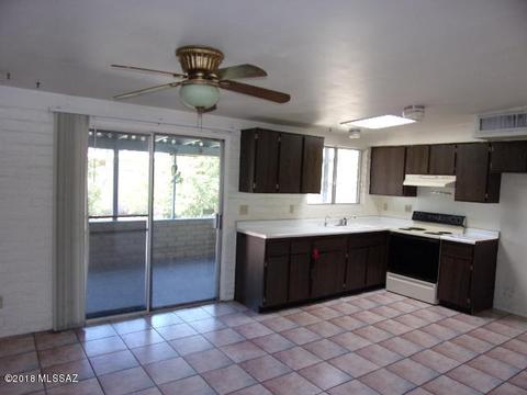 7826 E Silver Beech Dr, Tucson, AZ 85730 photo 9
