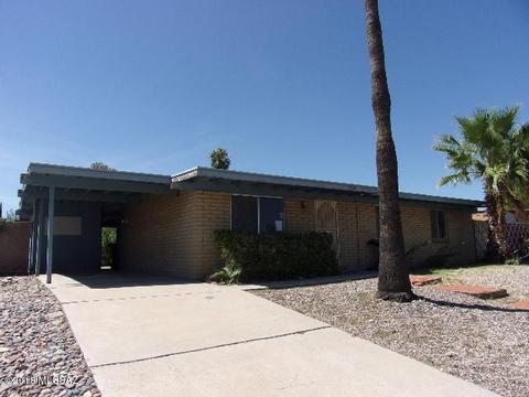 7826 E Silver Beech Dr, Tucson, AZ 85730 photo 2