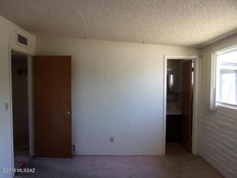 7826 E Silver Beech Dr, Tucson, AZ 85730 photo 13