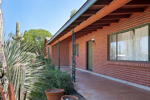 5426 E 3rd St, Tucson, AZ 85711 photo 3