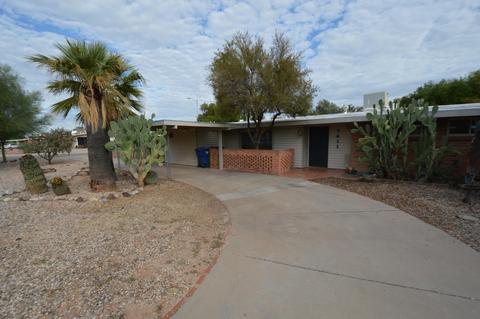 7411 E Montecito Dr, Tucson, AZ 85710 photo 1