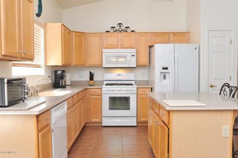 8868 E Marci Lynne Way, Tucson, AZ 85747 photo 17