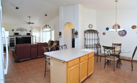 8868 E Marci Lynne Way, Tucson, AZ 85747 photo 14