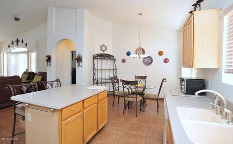 8868 E Marci Lynne Way, Tucson, AZ 85747 photo 13