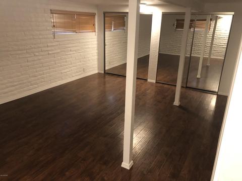 8533 E Kenyon Dr, Tucson, AZ 85710 photo 5