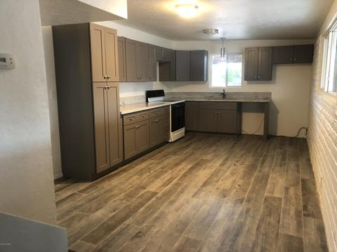 8533 E Kenyon Dr, Tucson, AZ 85710 photo 3