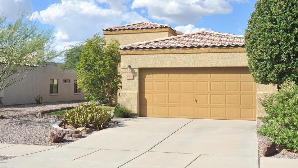  10207 E Calle Pueblo Estrella, Tucson, AZ 85747 photo 2