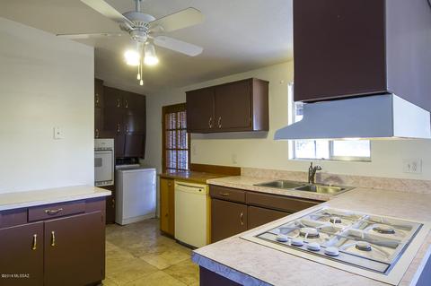 7061 E 5th St, Tucson, AZ 85710 photo 9