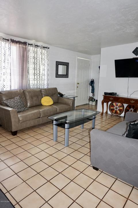 3643 E Shepherd Pl, Tucson, AZ 85713 photo 9