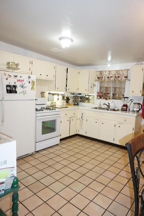 3643 E Shepherd Pl, Tucson, AZ 85713 photo 3