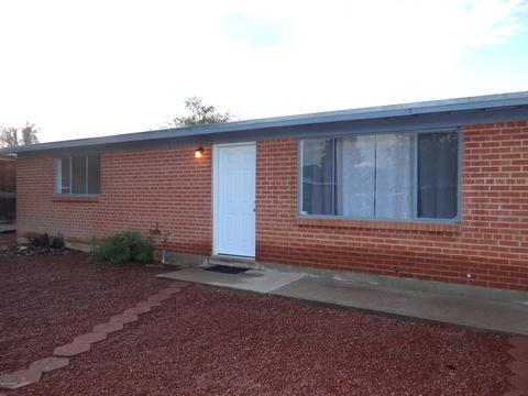 4858 E 28th St, Tucson, AZ 85711 photo 2
