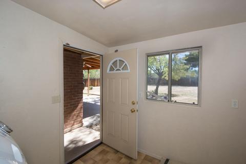 1122 E Seneca St, Tucson, AZ 85719 photo 22