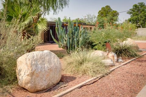 504 E Seneca St, Tucson, AZ 85705 photo 3