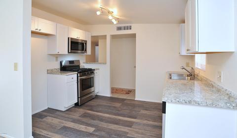 7624 E 29th St, Tucson, AZ 85710 photo 3