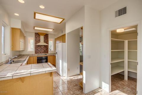 8424 E Rawhide Trl, Tucson, AZ 85750 photo 6