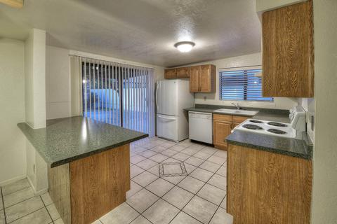 8001 E 2nd St, Tucson, AZ 85710 photo 2