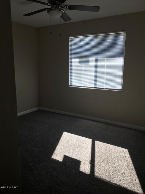 5962 E 24th St, Tucson, AZ 85711 photo 9