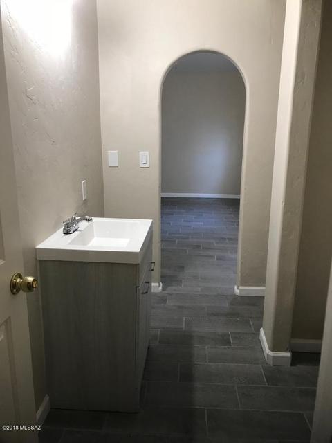 5962 E 24th St, Tucson, AZ 85711 photo 14