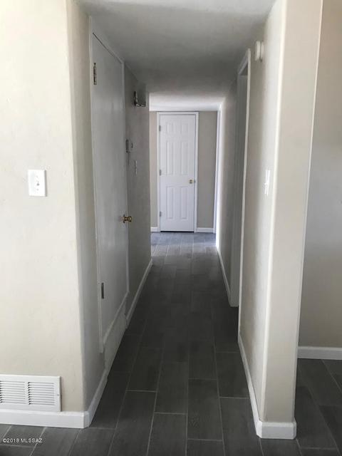 5962 E 24th St, Tucson, AZ 85711 photo 6