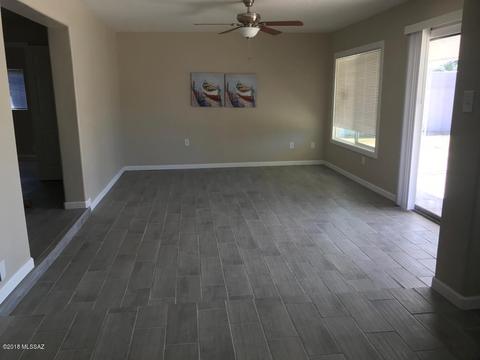 5962 E 24th St, Tucson, AZ 85711 photo 10
